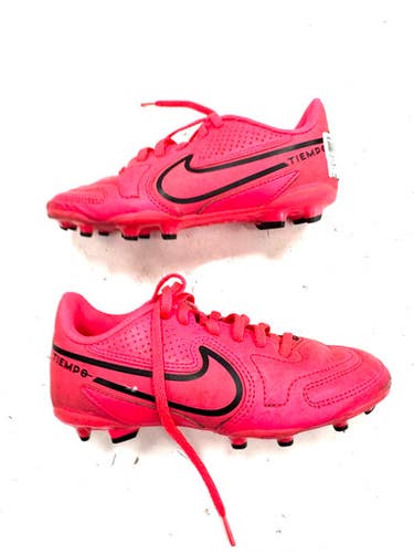 Used Nike Soccer Cleats Pink Junior 01 11860-S000309122