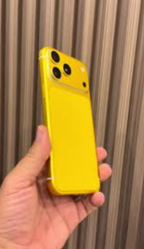 I found This Iphone 17 pro in New Engkand sport center