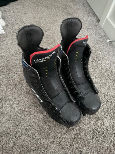 Bauer Nexus 1N Hockey Skates Regular Width Pro Stock 8 (Used)