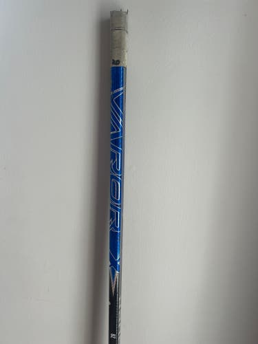 Senior Bauer Vapor Flylite Right Handed Hockey Stick P28 70 Flex (Used)