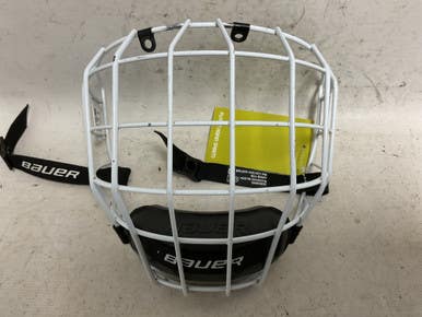 Used Bauer PROFILE II Hockey Wire Mask White MD 11855-S000203741