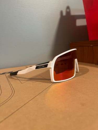 Unisex One Size Fits All Oakley Sutro Sunglasses (New)