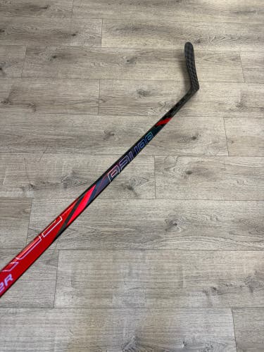 Senior Bauer Vapor Flylite Left Hand Hockey Stick Toe Pattern 70 Flex Pro Stock (Used)