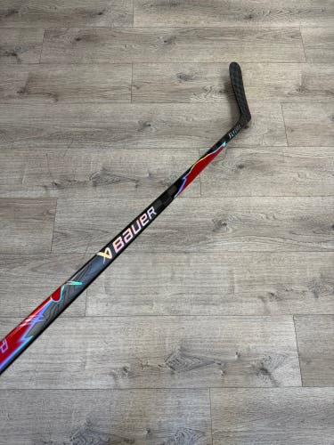 Senior Bauer Vapor Flylite Left Hand Hockey Stick Toe Pattern 70 Flex Pro Stock (Used)