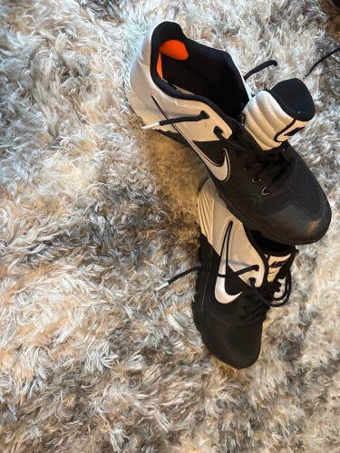 Unisex Size M 10.5 (W 11.5) Adult Nike Shoes (New)