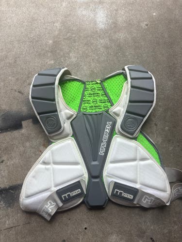Medium/Large Adult Maverik Max Speed Shoulder Pads (Used)