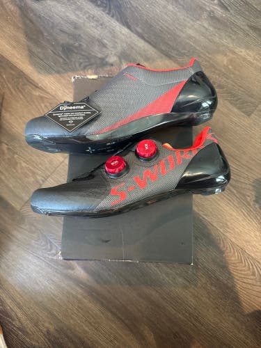 Specialized S-Works 7 Road Cycling Shoes - Brand New In Box - EU 42 / US 9 - Black/Rocket Red