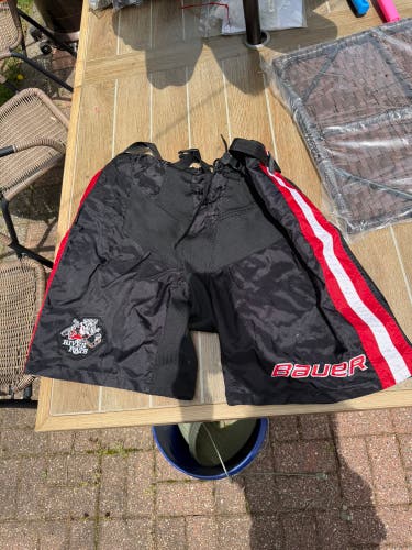 Senior Large Neponset Valley River Rats Shell