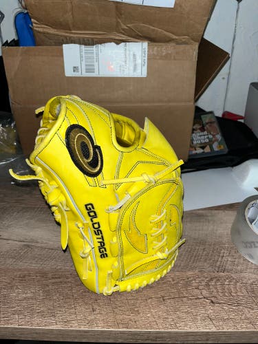 ASICS made in Japan sample pitching glove nwot