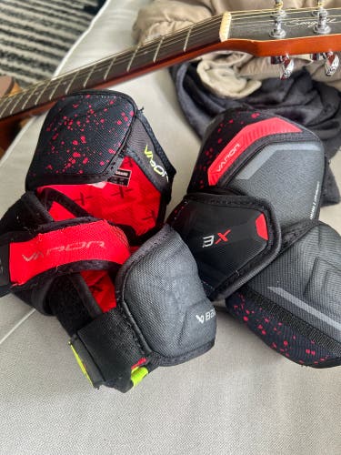 Intermediate Large Bauer Vapor 3X Elbow Pads (Used)