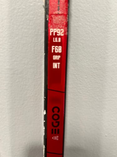 Intermediate Sher-Wood CODE V Right Handed Hockey Stick P92 60 Flex (Used)