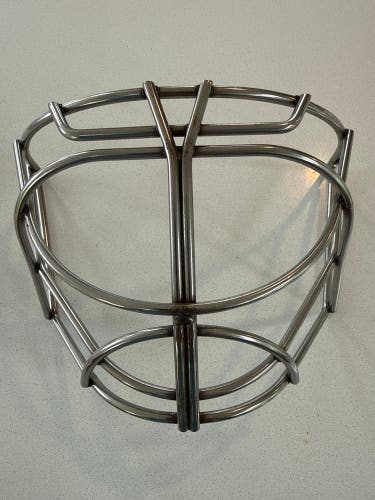 Senior Large Bauer 960 Goalie Mask (cage only) Cat Eye (Used)