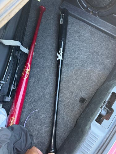 2019 Victus V243 Maple Bat (-3) 31 oz 34" (New)