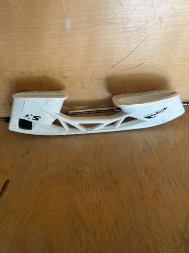 CCM SB XS 221 mm (Used) and Steel