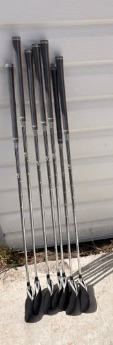 Men's TaylorMade P-790 Left Hand Iron Set Stiff Flex (7 Clubs) #5 - #9, PW, GW (New)