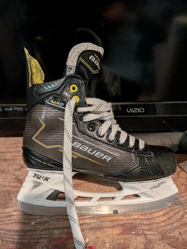 Bauer Supreme M30 Hockey Skates Extra Wide Width 8.5 (Used)