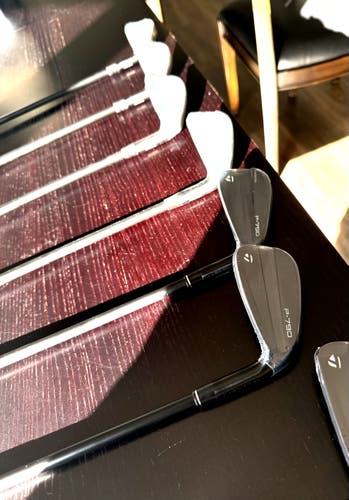 TaylorMade P790 Black Iron Set 4-PW (Barely Used)