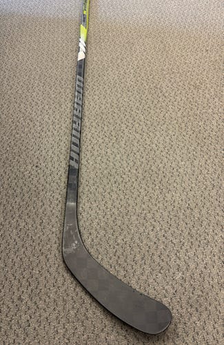85 flex W01 Warrior Alpha LX2 PRO (Used) Left Hand Senior Hockey Stick SR pro stock Kempe