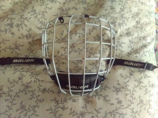 Large Bauer Profile II Facemask (Used)