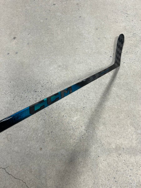 Junior CCM Ribcor Trigger 10 Pro Hockey Stick | LH P28+1/4