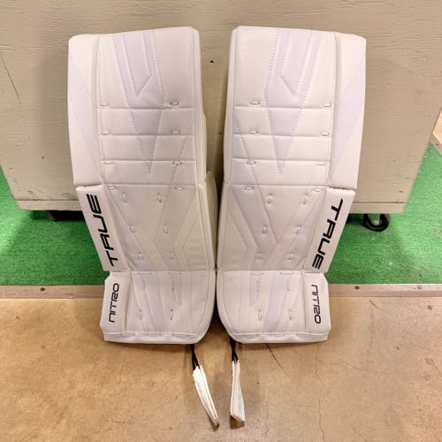 28" True Catalyst Nitro Goalie Leg Pads Junior 28+2" (New)