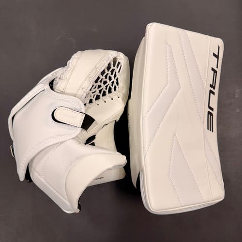 True Catalyst Nitro Regular Goalie Glove & Blocker Junior (New)