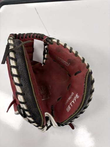 Marucci Caddo series RH Catcher's Glove 31" (Used)