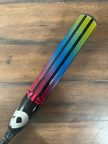 DeMarini Prism 28/17 (-11) Fastpitch Softball Bat