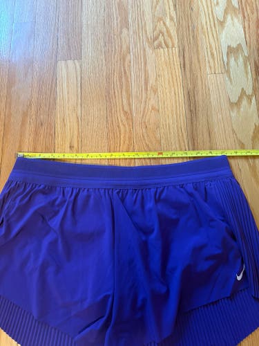 Nike Aeroswift Running Shorts Women’s XL New Light Purple Color $80 Retail