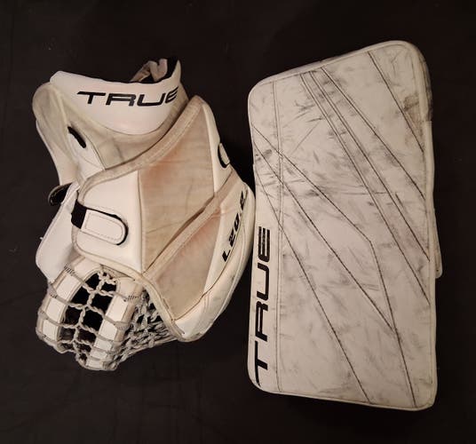 True L20.2 SR Regular glove and blocker set (Used)