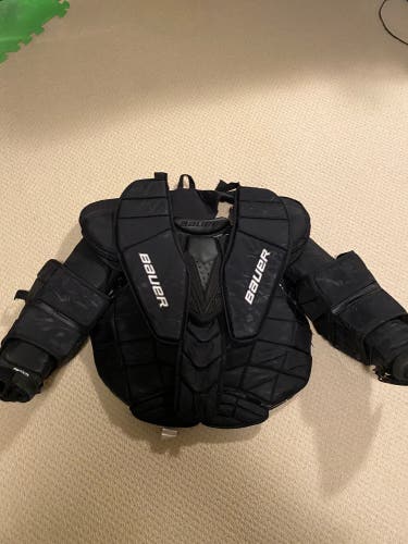 Large 2023 Bauer Pro Series Goalie Chest Protector (Used)