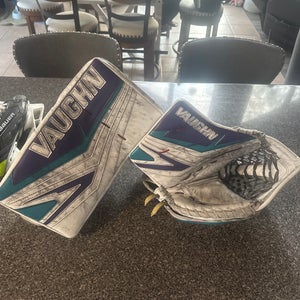 Vaughn SLR4 Pro Carbon Regular Pro Stock (Used)