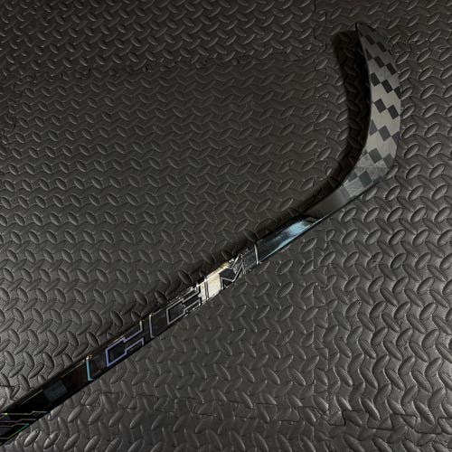 Senior CCM XF Ghost Right Handed Hockey Stick P29 75 Flex (New) - Black