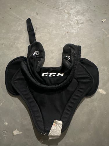 CCM TC500 Neck Guard