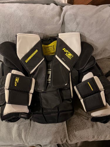 Large Warrior Rx3 pro+ Goalie Chest Protector (Used)