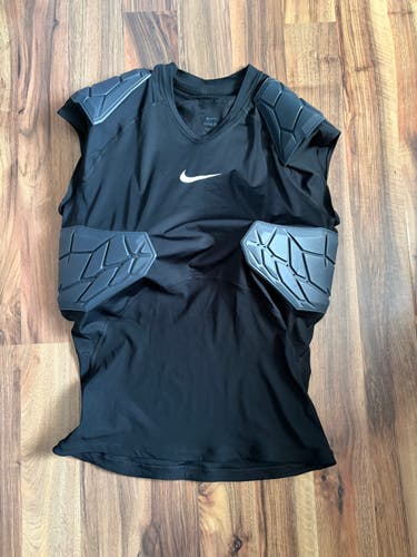 XL Adult Nike nike pro combat (New)