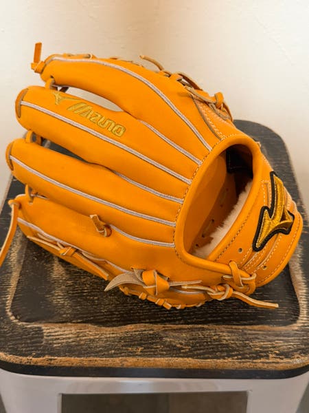 Mizuno Pro Crafted Edition 2023 World Champions HAGA Japan Infield