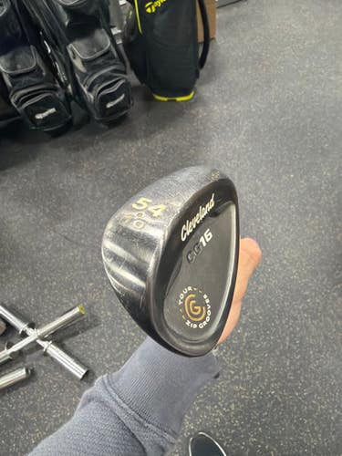 Used Cleveland CG16 Golf Wedge Mens RH 54 Degree 11337-S000481390