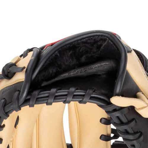 Used Rawlings GGE115MTCBPT Right Hand Thrower - Good Condition