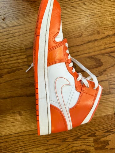 Men's Size M 10.5 (W 11.5) Air Jordan Shoes (Used)