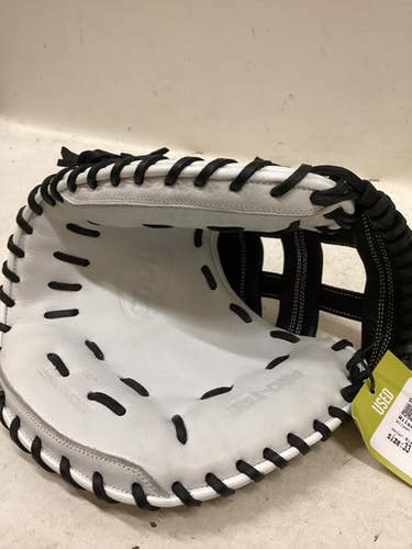 Used Wilson A10RF24FBCM33 BB/SB Catchers RH Throw Black And White 33" 11725-S000502106