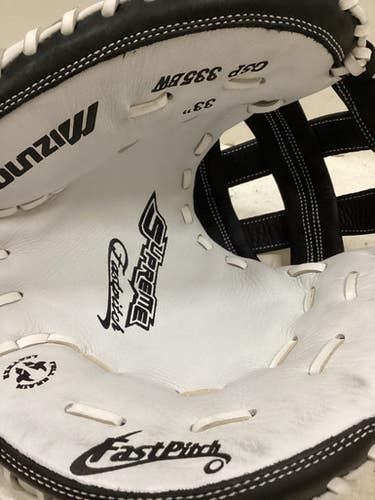 Used Mizuno GSP 335BW BB/SB Catchers RH Throw Black And White 33" 11725-S000502102