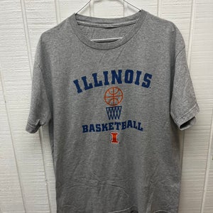 Illinois Basketball Men’s Medium T-Shirt Sportswear Fighting Illini Gray Tee