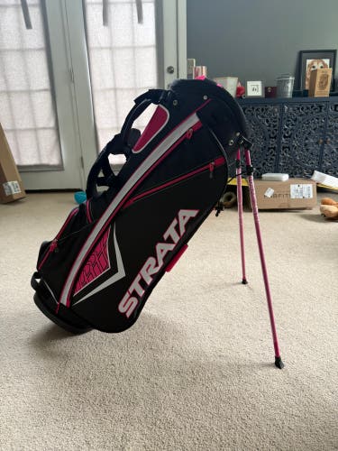 BRAND NEW Women's Callaway Strata stand bag