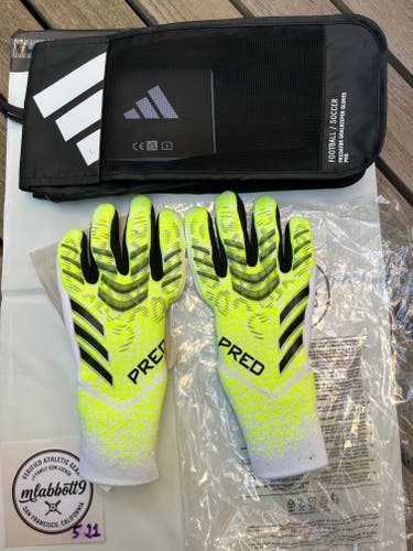 NEW Adidas Predator PRO GRADE Goalkeeper Gloves - Lucid Lemon (JJ3532) - Size 6 - BRAND NEW