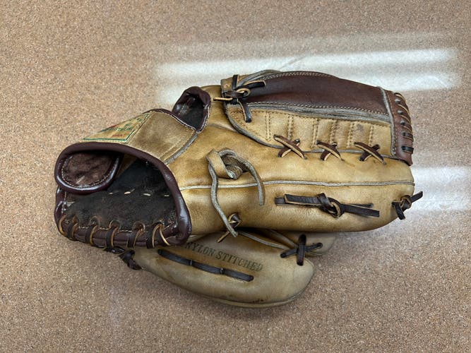 Sport Craft Vintage RH Baseball Glove (Used)