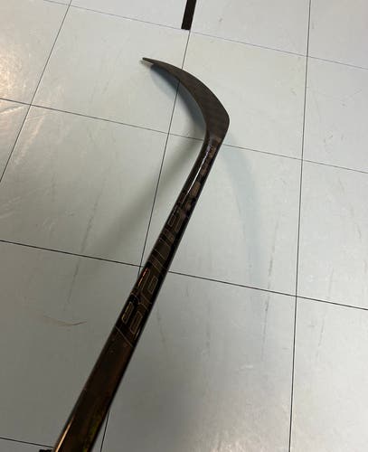 Senior Bauer Twitch Right Handed Hockey Stick P92 70 Flex (New)