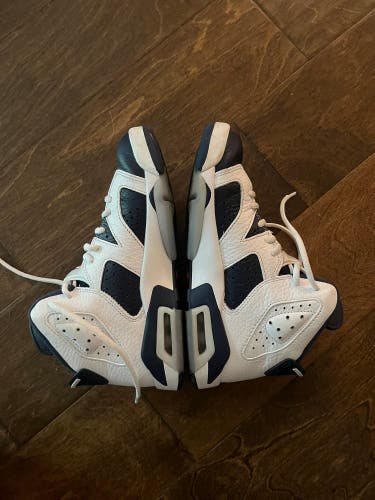 Air Jordan 6’s size 4.5 (Lightly used)