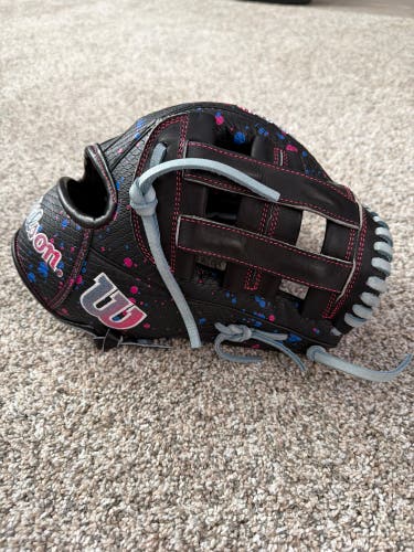 Wilson A2000 RH Infield Baseball Glove 12" (New)