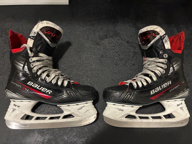 Black 2023 Bauer Vapor X4 Hockey Skates 6.5 (Used)